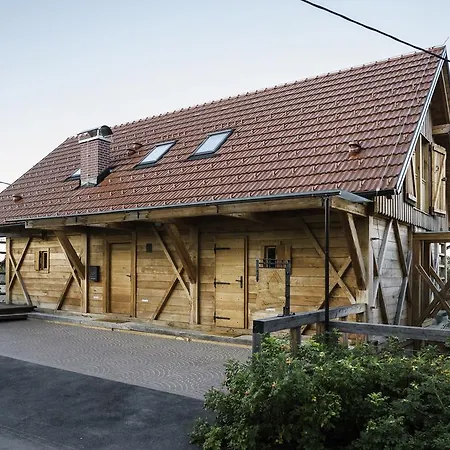 Kalska Domacija Nastanitev v družini Semic