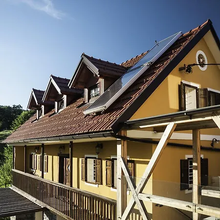 Kalska Domacija Semic