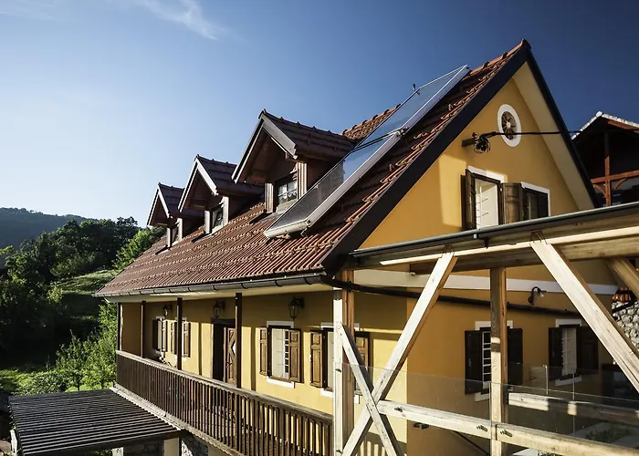 Kalska Domacija Semič